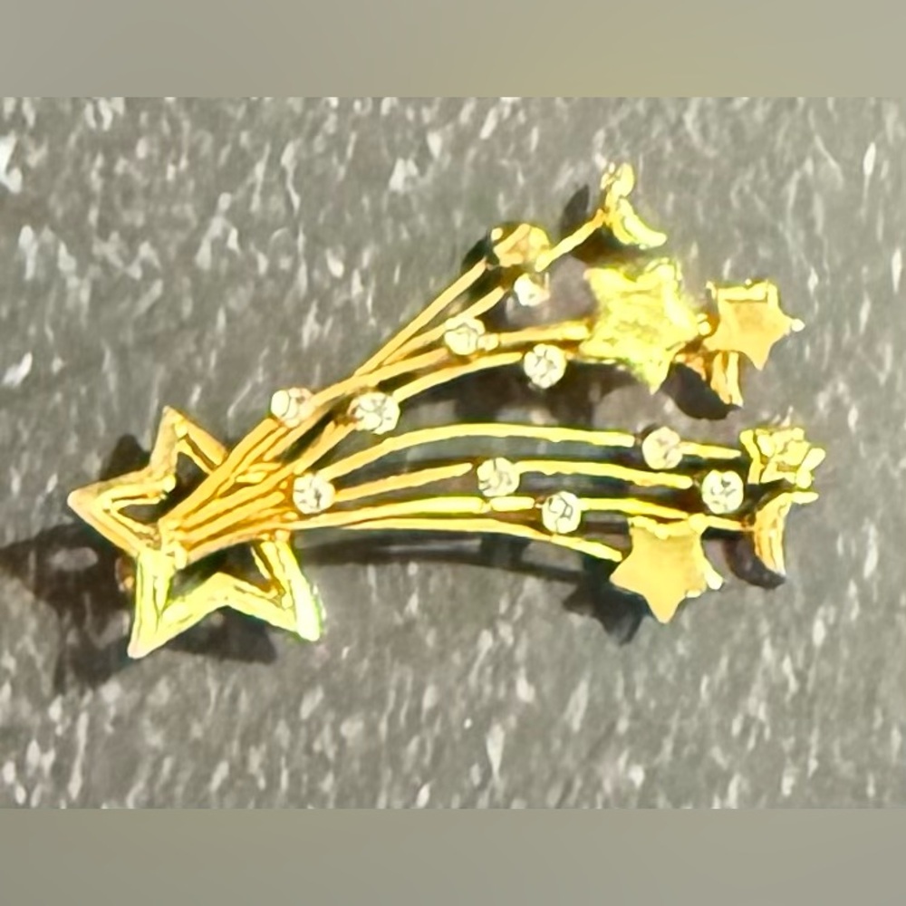 Gold Tone Shooting Star Brooch with Rhinestones